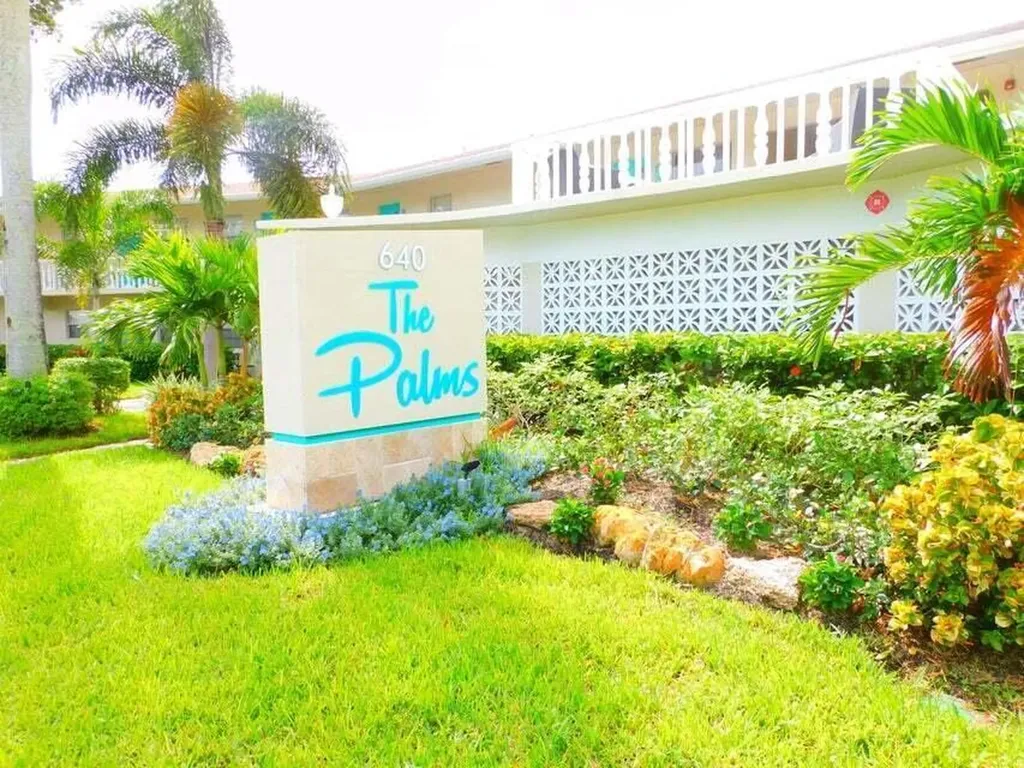 640 SE 2nd Avenue Boynton Beach FL 33435