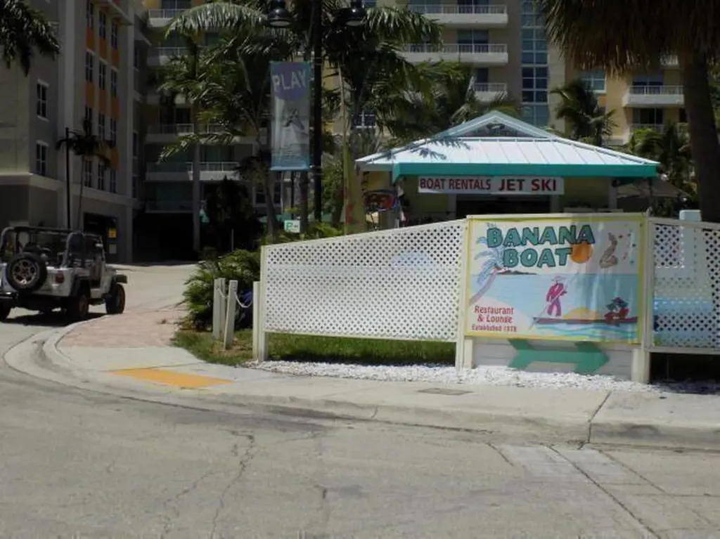 640 SE 2nd Avenue Boynton Beach FL 33435