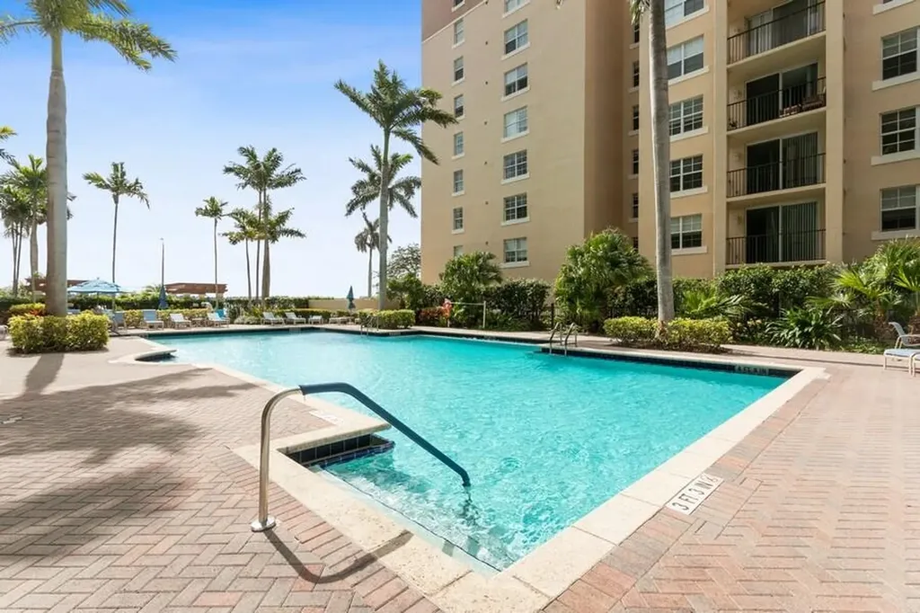 1801 N Flagler Drive West Palm Beach FL 33407