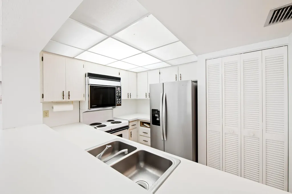 799 Jeffery Street Boca Raton FL 33487