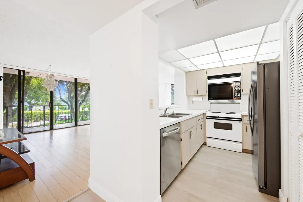 799 Jeffery Street Boca Raton FL 33487