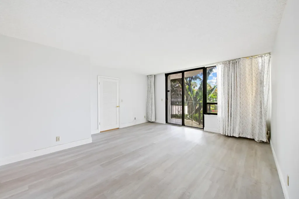 799 Jeffery Street Boca Raton FL 33487