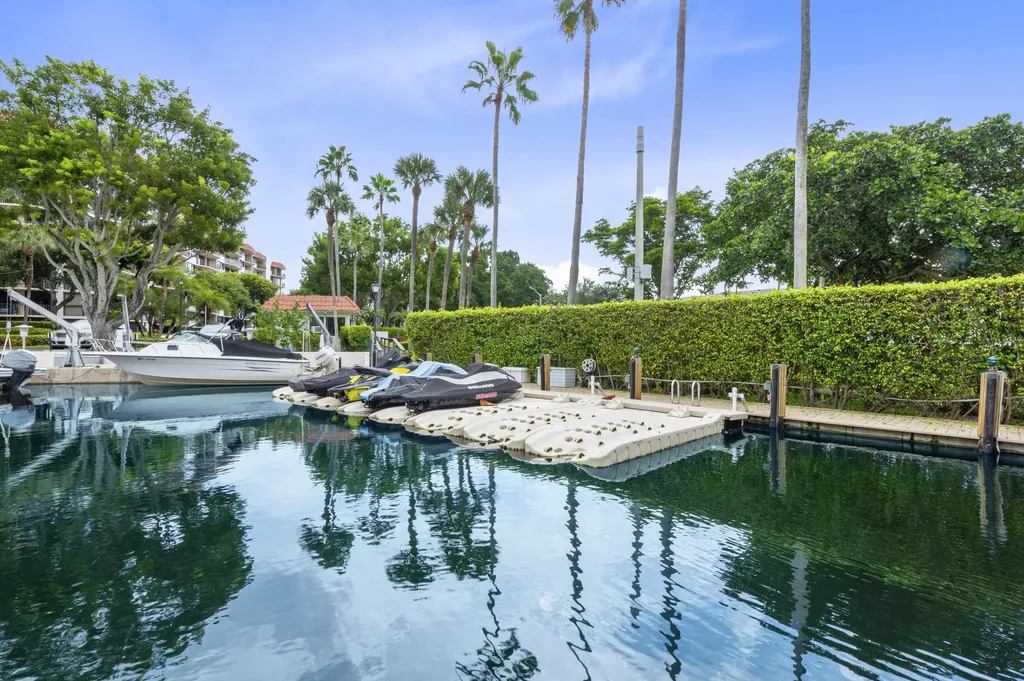 799 Jeffery Street Boca Raton FL 33487