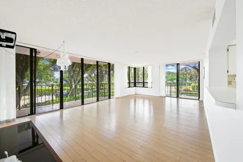 799 Jeffery Street Boca Raton FL 33487