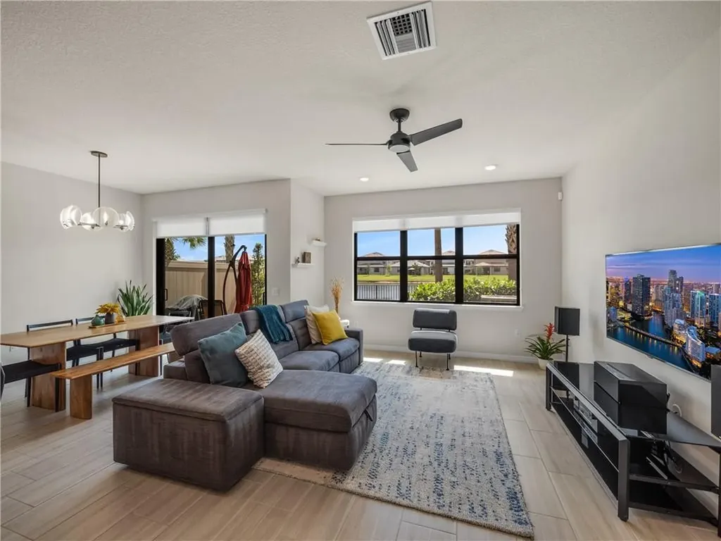 4802 San Fratello Circle Lake Worth FL 33467