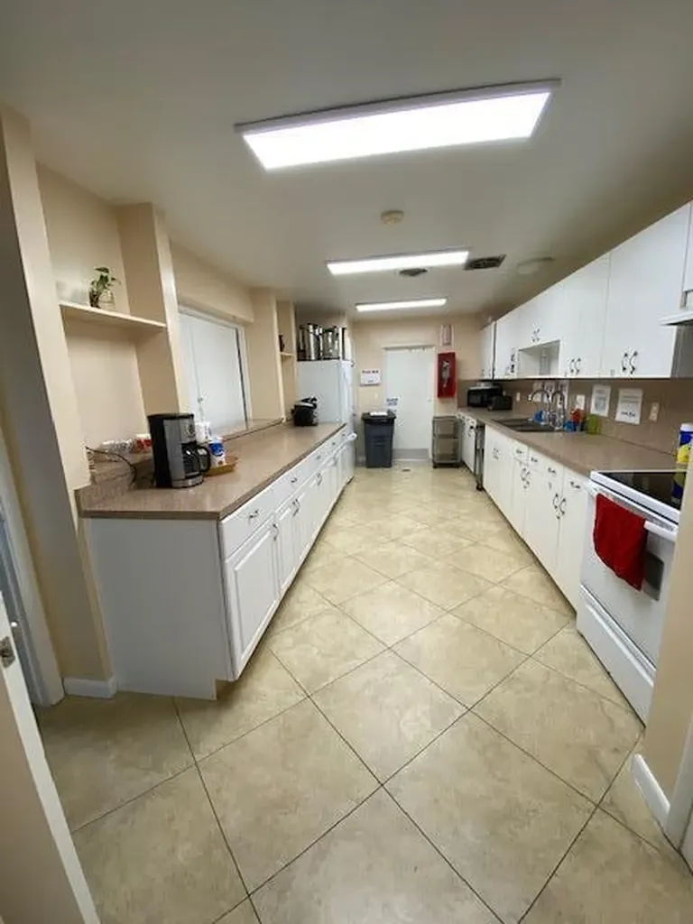 24 Abbey Lane Delray Beach FL 33446