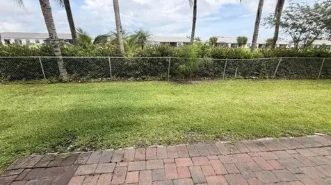 24 Abbey Lane Delray Beach FL 33446