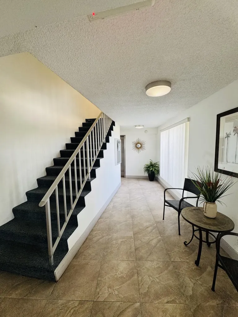 1527 S Flagler Drive S West Palm Beach FL 33401