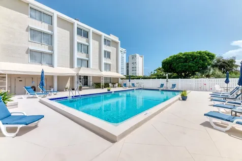 1527 S Flagler Drive S West Palm Beach FL 33401