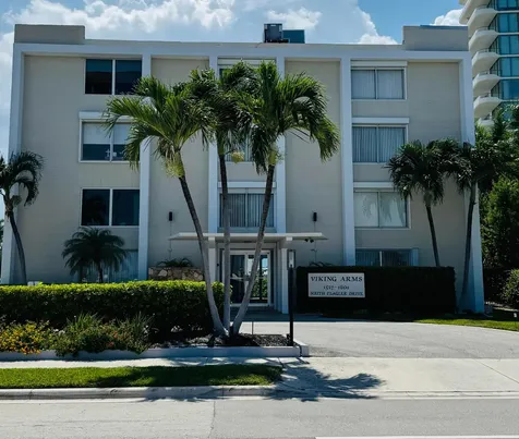 1527 S Flagler Drive S West Palm Beach FL 33401