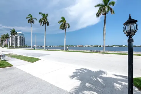 1527 S Flagler Drive S West Palm Beach FL 33401