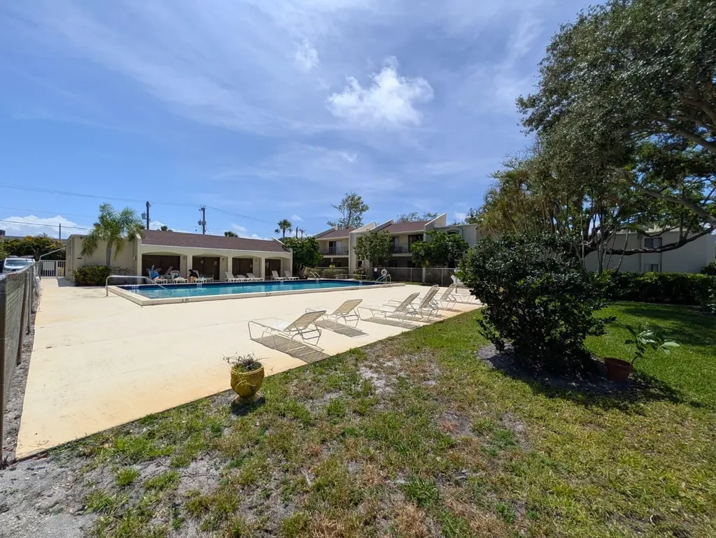 150 Pineview Road Jupiter FL 33469