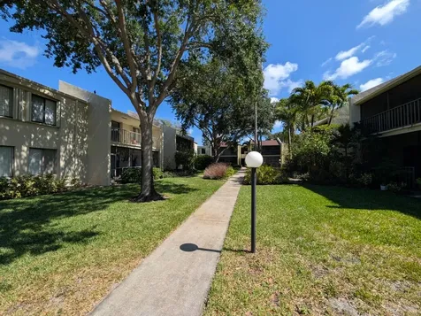 150 Pineview Road Jupiter FL 33469