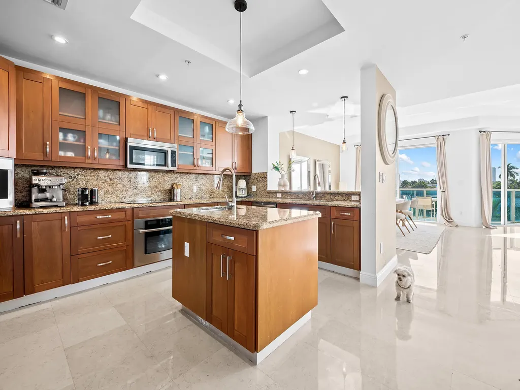 516 Hendricks Isle Fort Lauderdale FL 33301