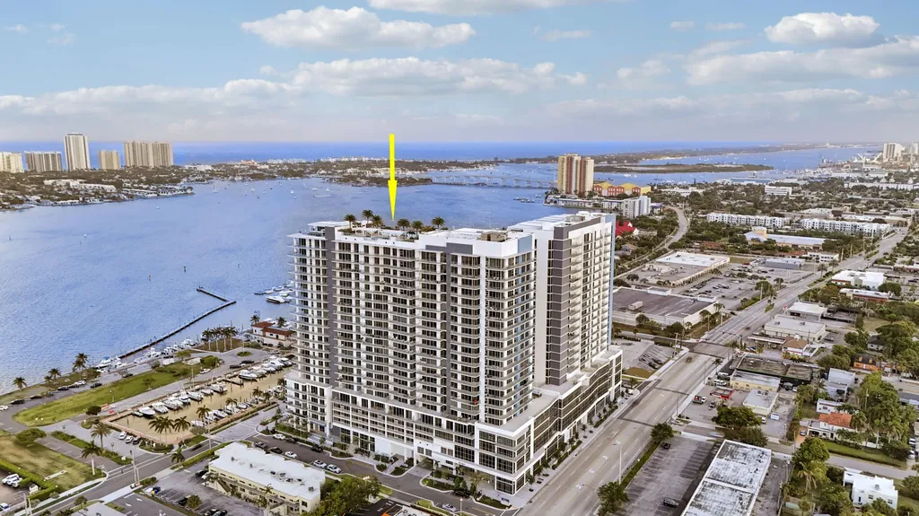 220 Lake Shore Drive West Palm Beach FL 33403