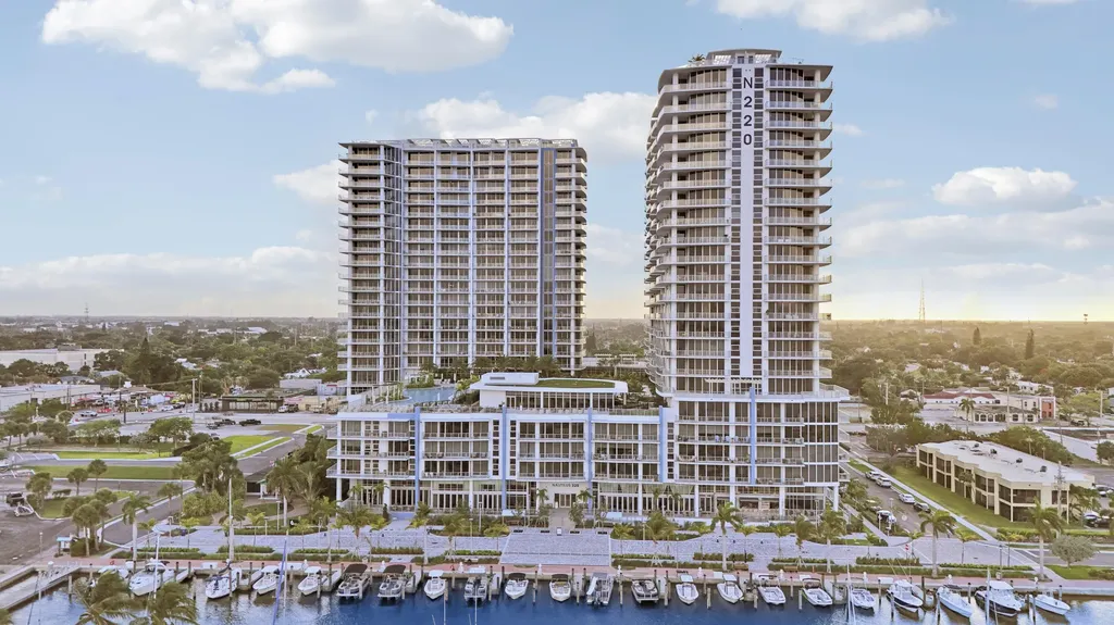 220 Lake Shore Drive West Palm Beach FL 33403
