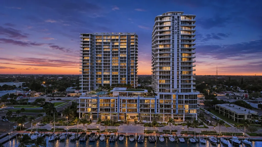220 Lake Shore Drive West Palm Beach FL 33403