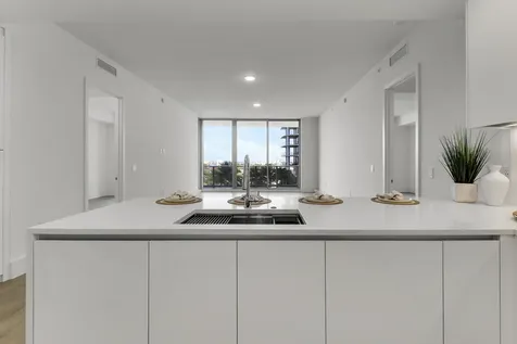 220 Lake Shore Drive West Palm Beach FL 33403