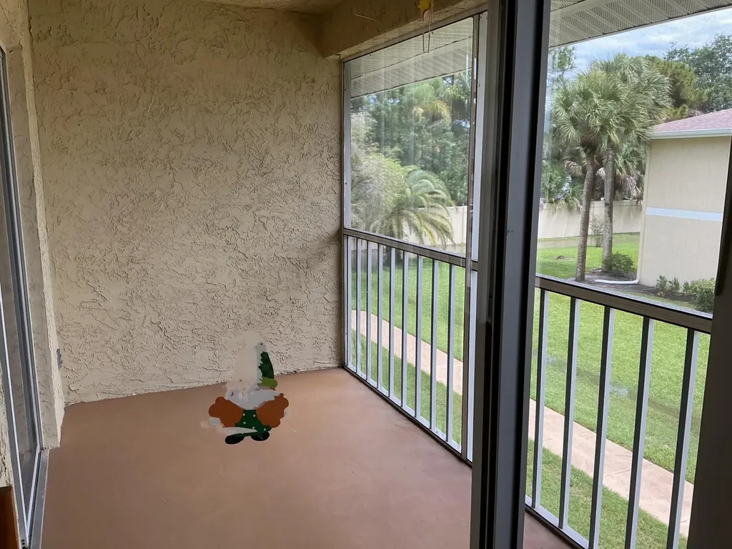 1550 SE Royal Green Circle Port St Lucie FL 34952
