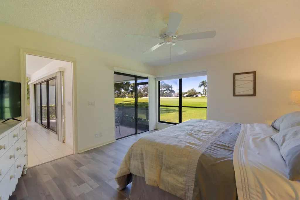 6672 S Pine Court Palm Beach Gardens FL 33418