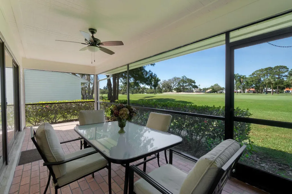 6672 S Pine Court Palm Beach Gardens FL 33418