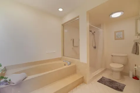 6672 S Pine Court Palm Beach Gardens FL 33418