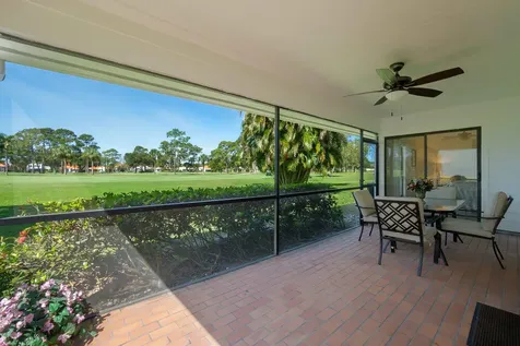 6672 S Pine Court Palm Beach Gardens FL 33418
