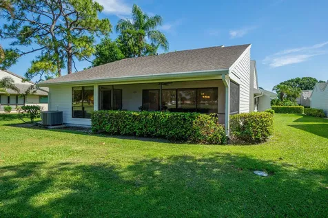 6672 S Pine Court Palm Beach Gardens FL 33418