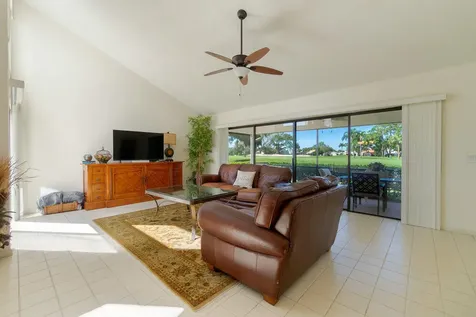 6672 S Pine Court Palm Beach Gardens FL 33418