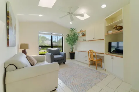 6672 S Pine Court Palm Beach Gardens FL 33418