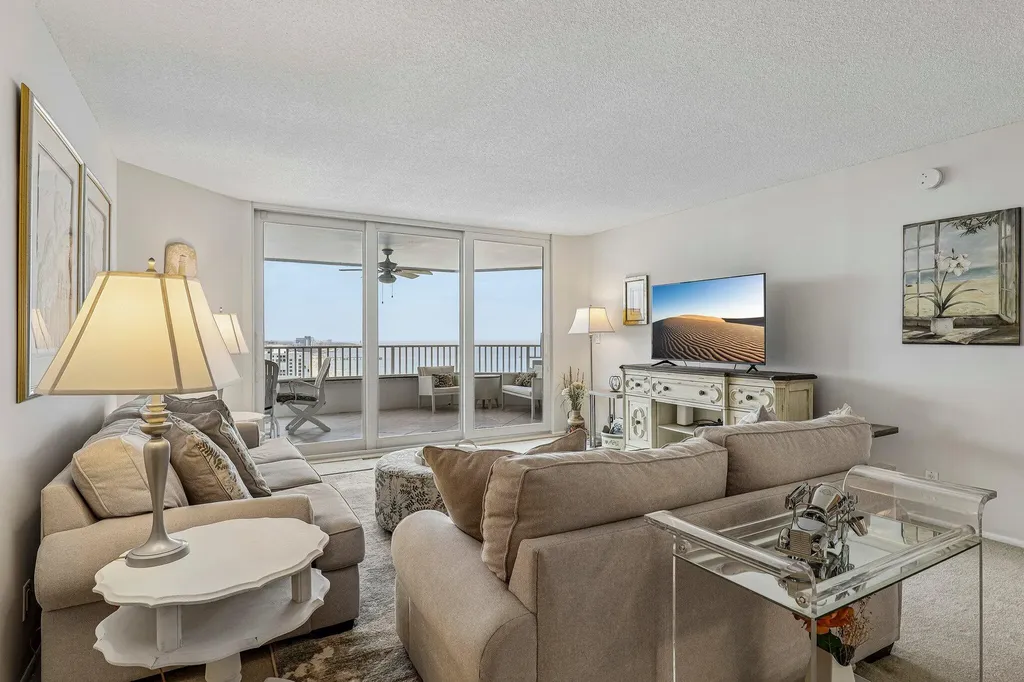 1340 S Ocean Boulevard Pompano Beach FL 33062