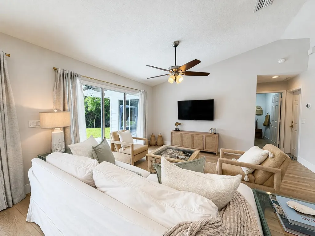 341 Suwanee Avenue Jupiter FL 33458