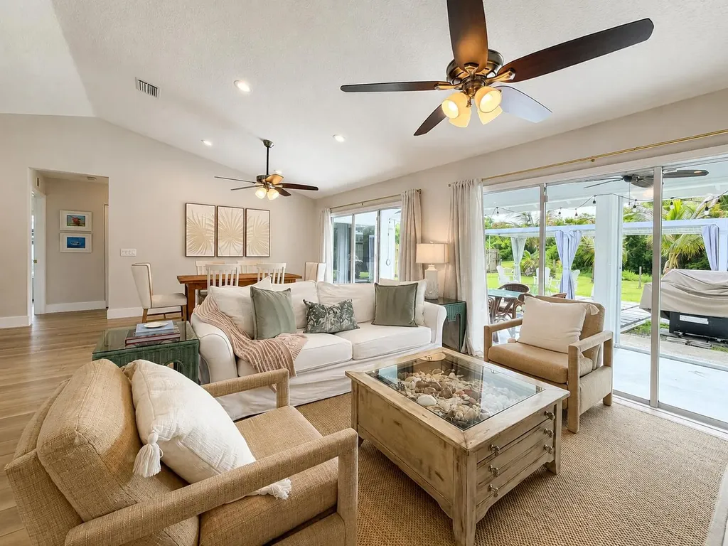 341 Suwanee Avenue Jupiter FL 33458