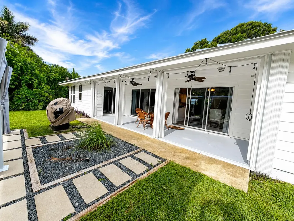 341 Suwanee Avenue Jupiter FL 33458