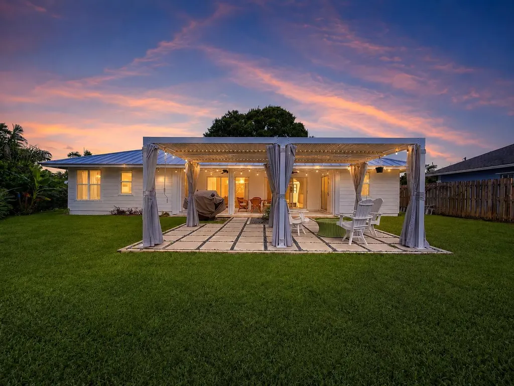 341 Suwanee Avenue Jupiter FL 33458