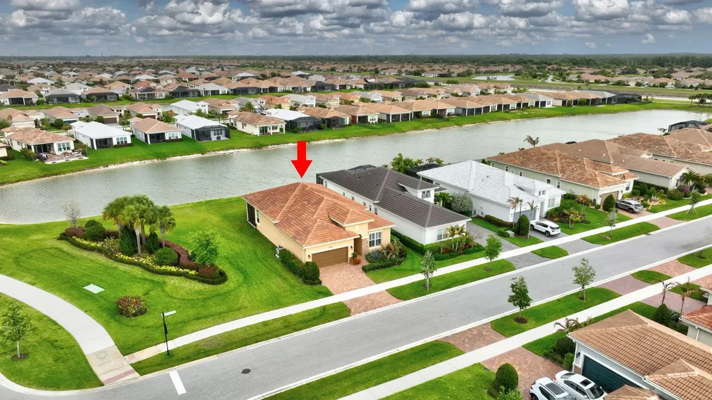 9318 SW Miracoli Way Port St Lucie FL 34987