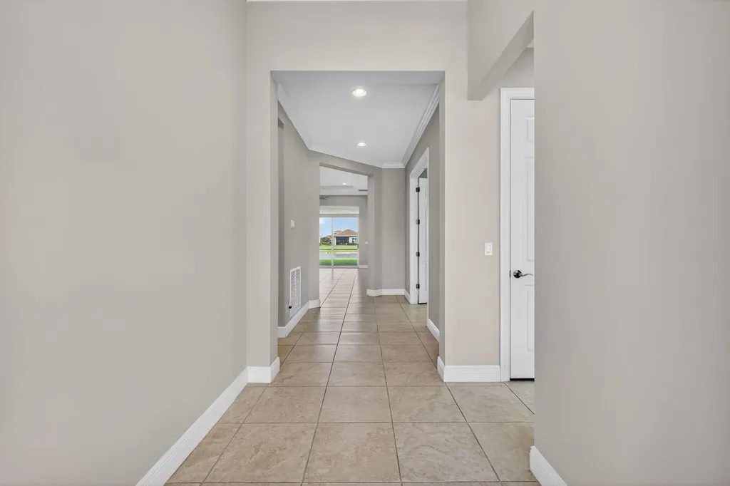9318 SW Miracoli Way Port St Lucie FL 34987