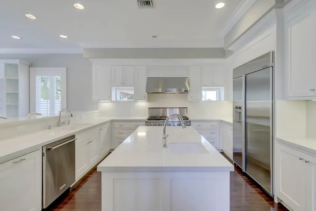 425 NE 11th Avenue Fort Lauderdale FL 33301