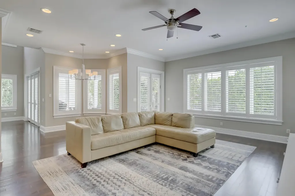 425 NE 11th Avenue Fort Lauderdale FL 33301