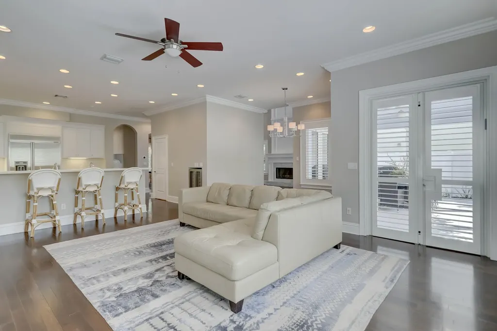 425 NE 11th Avenue Fort Lauderdale FL 33301