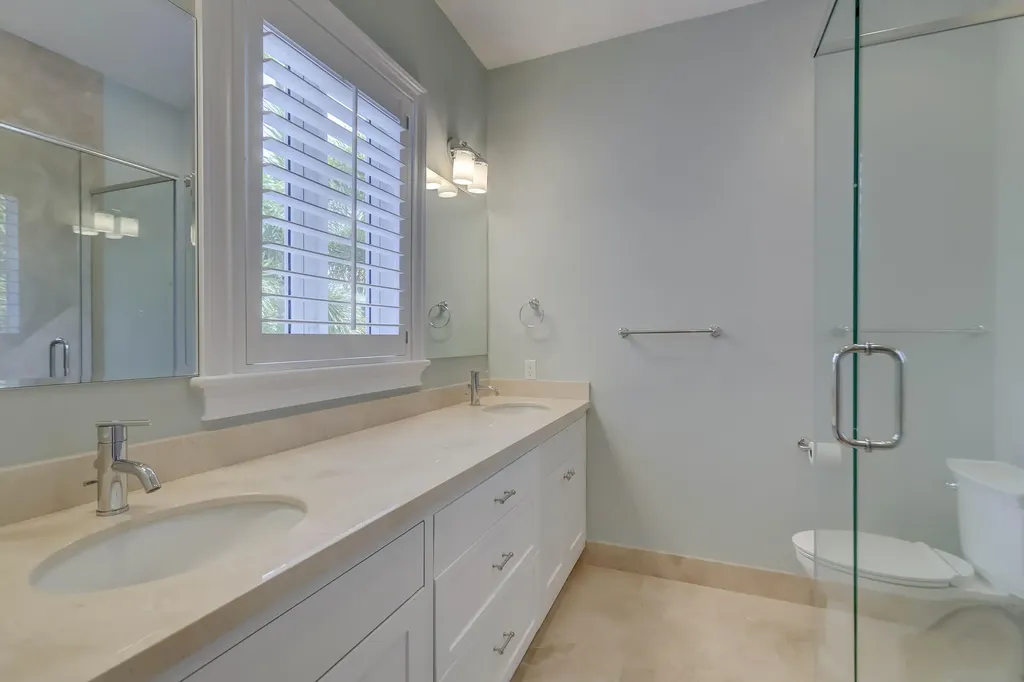 425 NE 11th Avenue Fort Lauderdale FL 33301