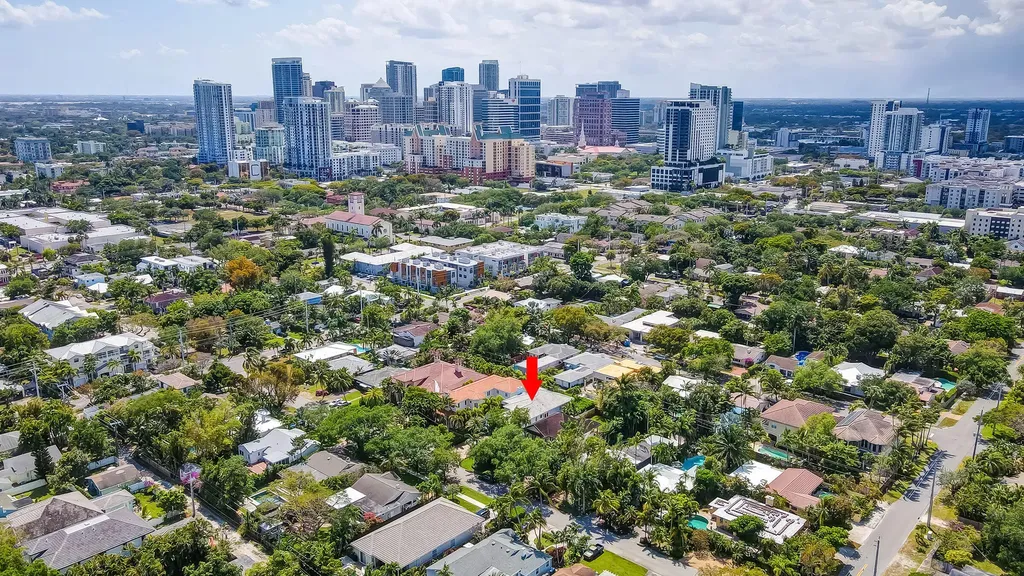 425 NE 11th Avenue Fort Lauderdale FL 33301