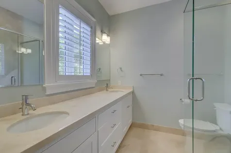 425 NE 11th Avenue Fort Lauderdale FL 33301