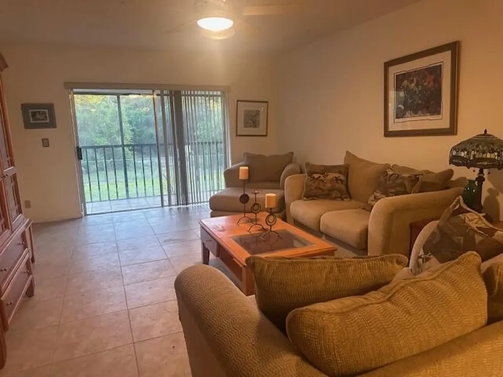 2975 SW 22nd Avenue Delray Beach FL 33445