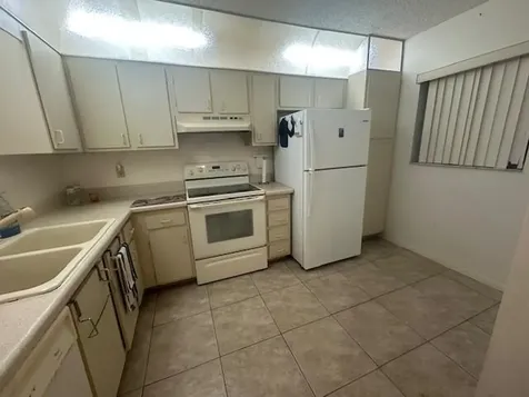 2975 SW 22nd Avenue Delray Beach FL 33445