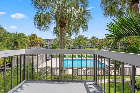 11863 Wimbledon Circle Wellington FL 33414
