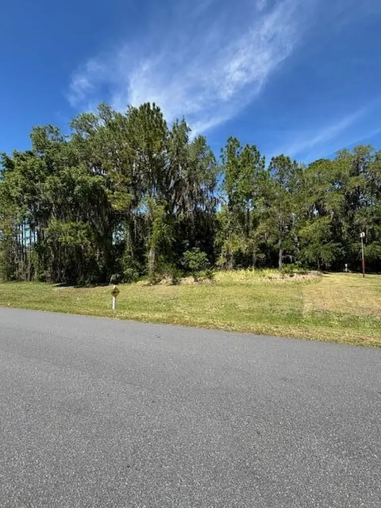 3303 N Canterbury Lake Drive Hernando FL 34442