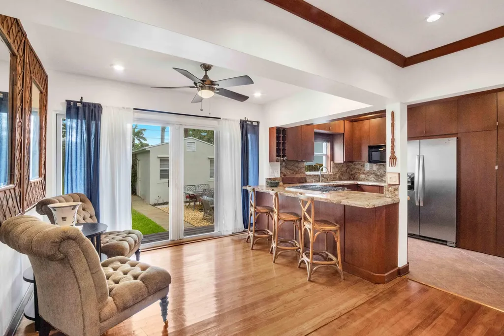1219 N Lakeside Drive Lake Worth Beach FL 33460