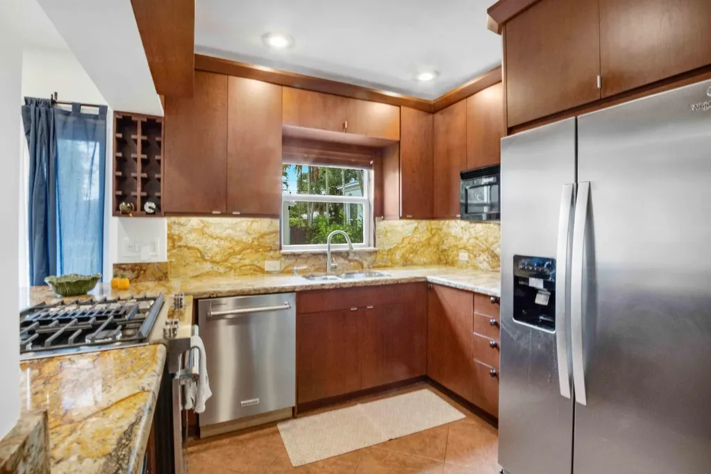 1219 N Lakeside Drive Lake Worth Beach FL 33460