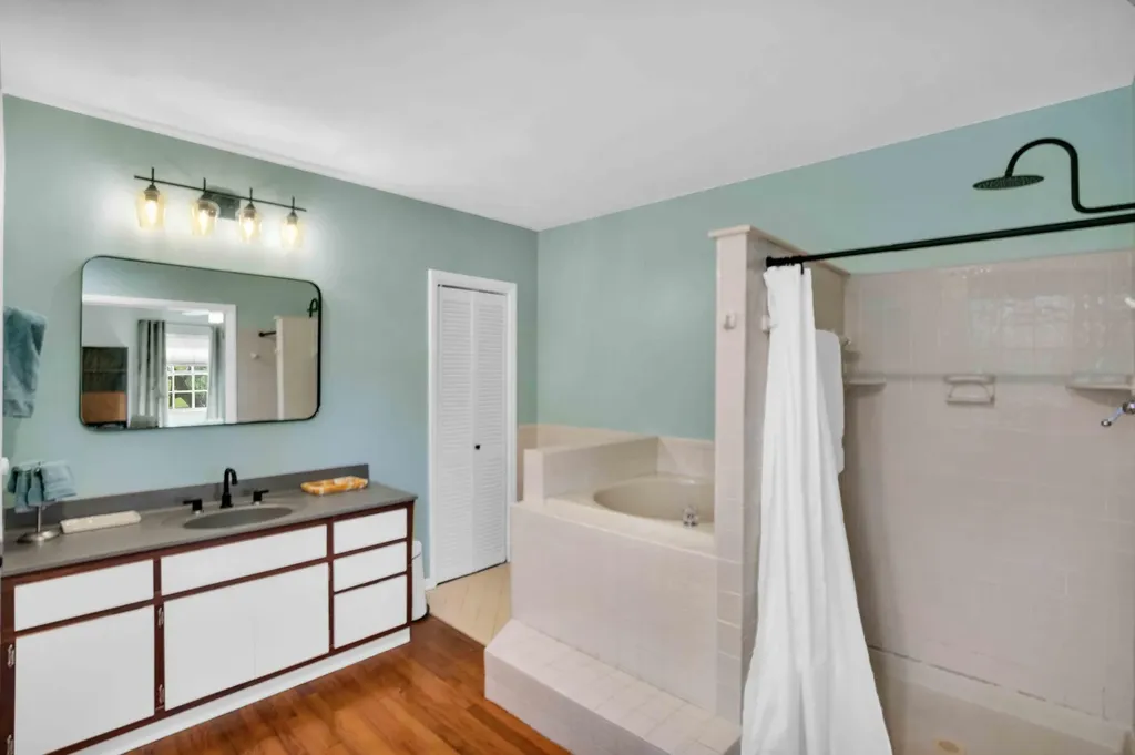 1219 N Lakeside Drive Lake Worth Beach FL 33460
